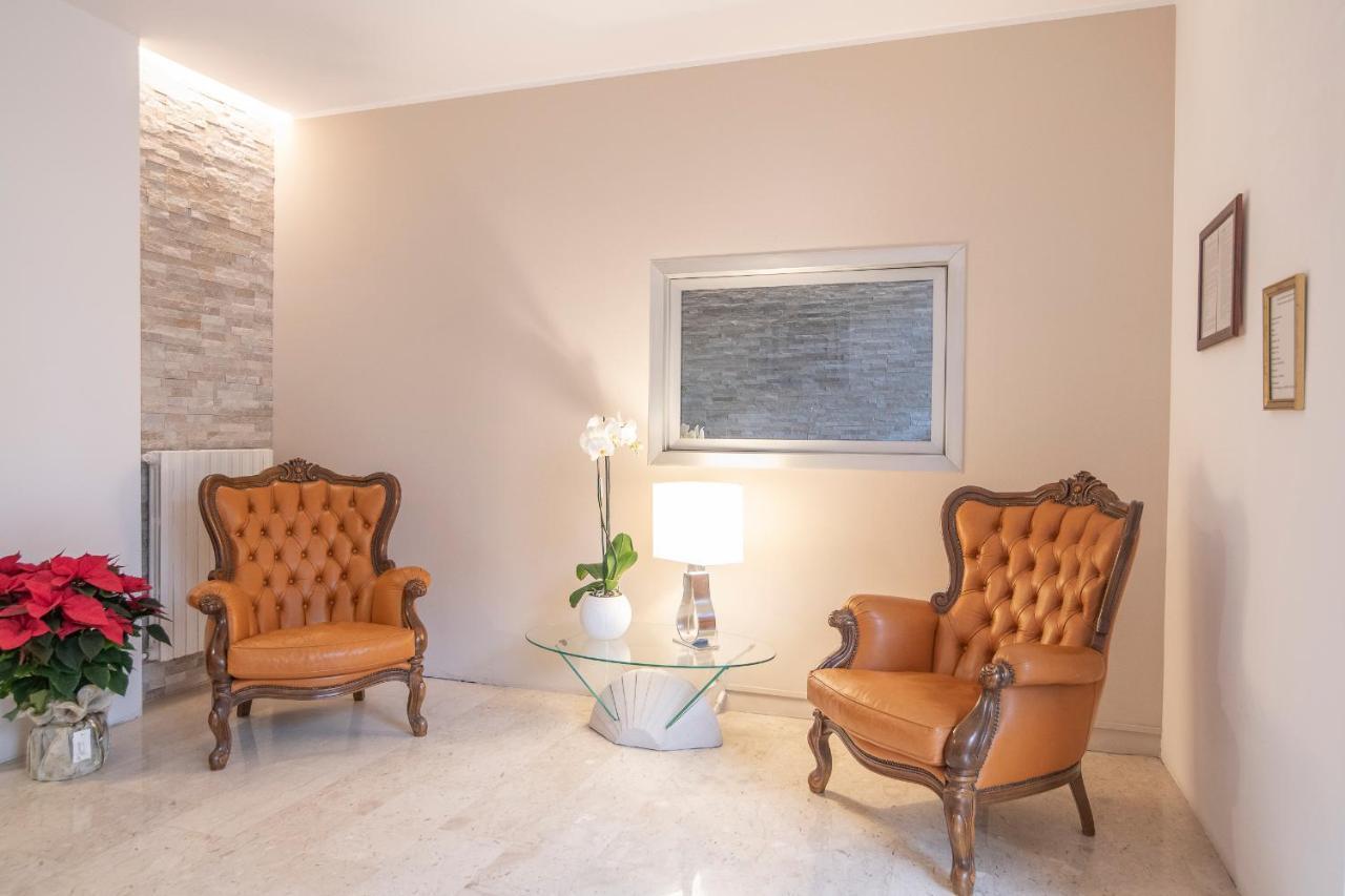 Aparthotel Residenza Miola Saronno Exterior foto