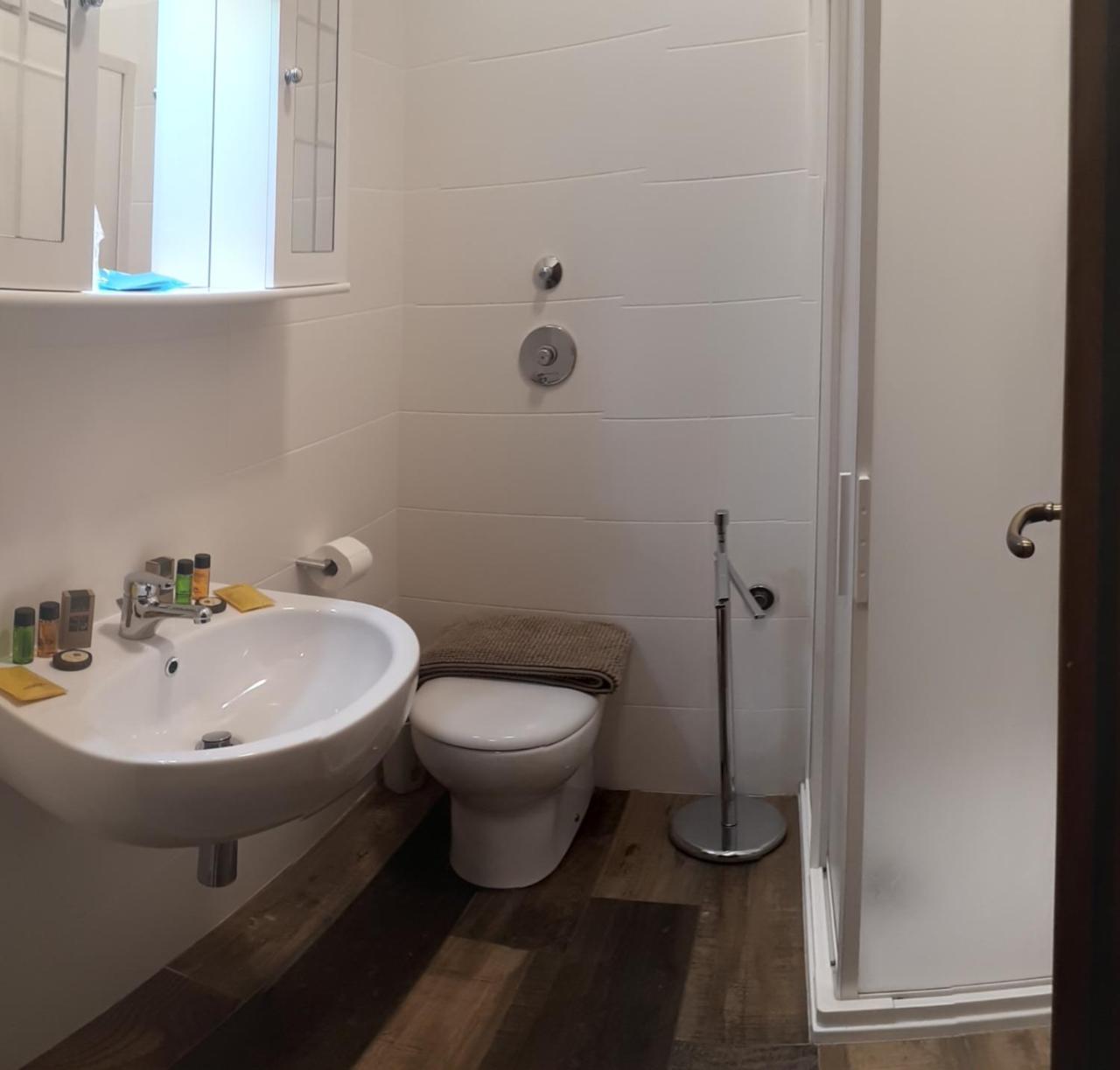 Aparthotel Residenza Miola Saronno Exterior foto